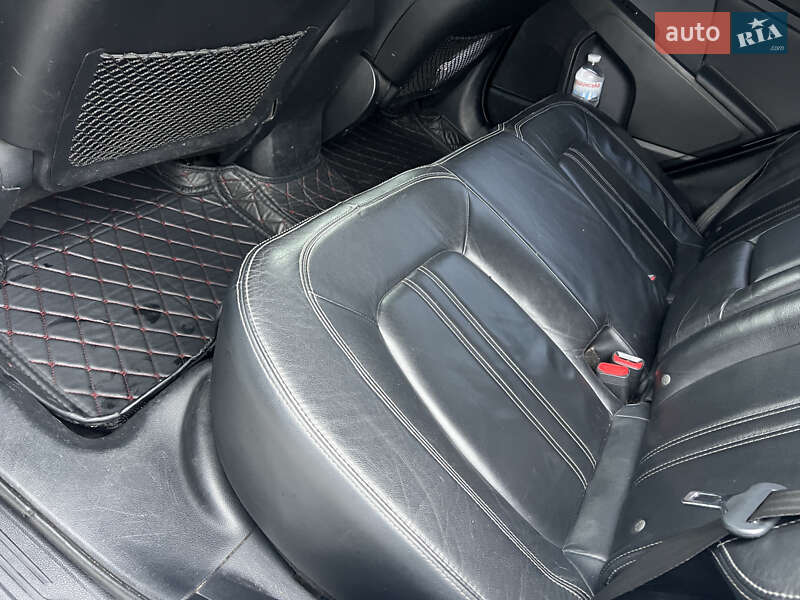 Внедорожник / Кроссовер Kia Sportage 2011 в Харькове