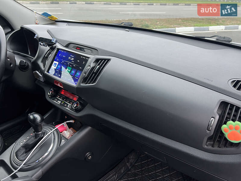 Внедорожник / Кроссовер Kia Sportage 2011 в Харькове