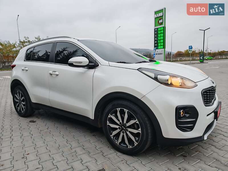Внедорожник / Кроссовер Kia Sportage 2015 в Могилев-Подольске