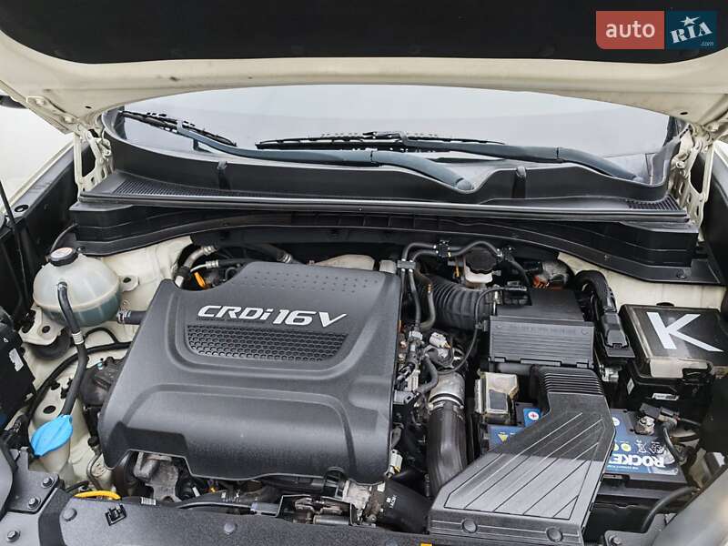 Внедорожник / Кроссовер Kia Sportage 2015 в Могилев-Подольске