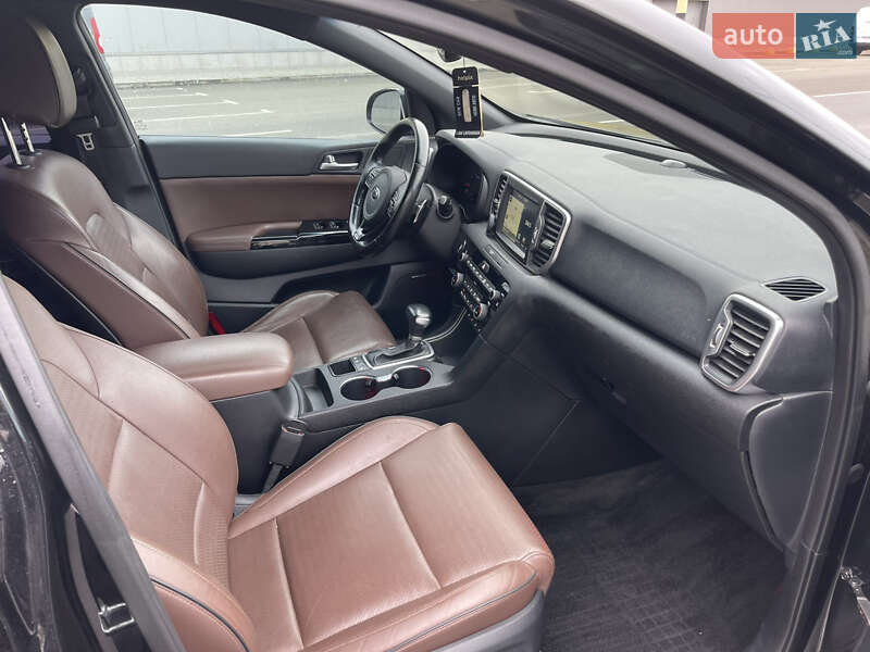 Внедорожник / Кроссовер Kia Sportage 2016 в Киеве