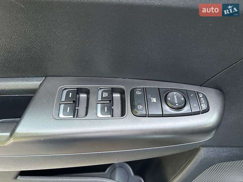 Внедорожник / Кроссовер Kia Sportage 2019 в Львове