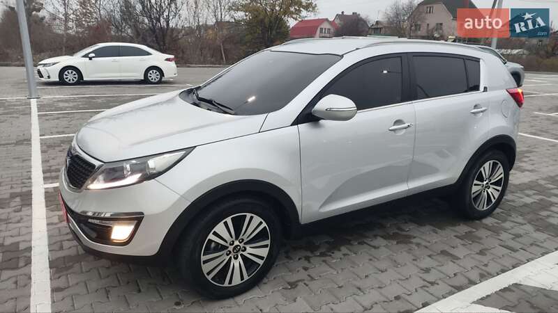 Внедорожник / Кроссовер Kia Sportage 2015 в Киеве