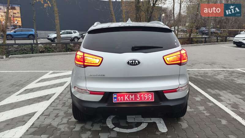Внедорожник / Кроссовер Kia Sportage 2015 в Киеве