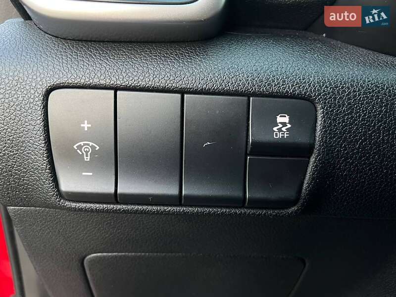 Позашляховик / Кросовер Kia Sportage 2016 в Києві фото 18 Позашляховик / Кросовер Kia Sportage 2016 в Києві