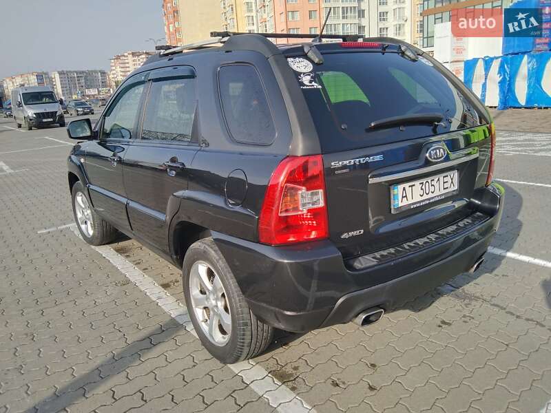 Позашляховик / Кросовер Kia Sportage 2008 в Івано-Франківську