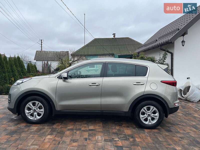 Позашляховик / Кросовер Kia Sportage 2017 в Києві фото 7 Позашляховик / Кросовер Kia Sportage 2017 в Києві