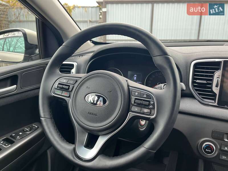 Позашляховик / Кросовер Kia Sportage 2017 в Києві фото 17 Позашляховик / Кросовер Kia Sportage 2017 в Києві