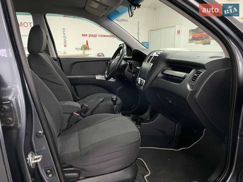 Позашляховик / Кросовер Kia Sportage 2008 в Києві