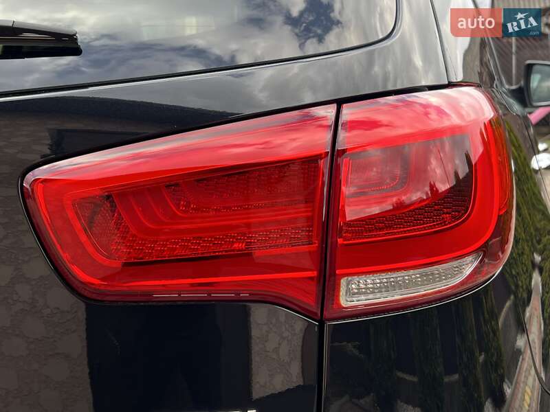 Позашляховик / Кросовер Kia Sportage 2014 в Івано-Франківську