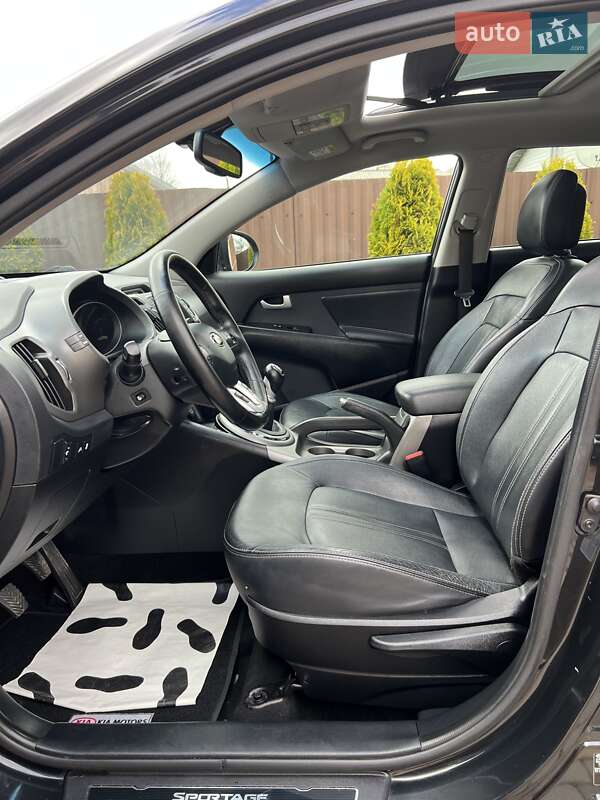 Позашляховик / Кросовер Kia Sportage 2014 в Івано-Франківську