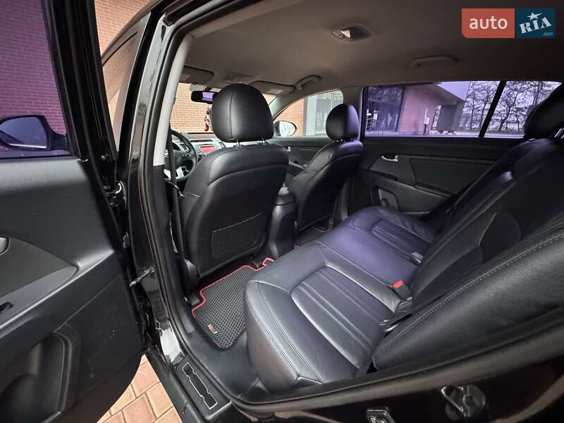 Внедорожник / Кроссовер Kia Sportage 2012 в Одессе