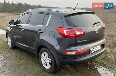 Внедорожник / Кроссовер Kia Sportage 2011 в Изюме