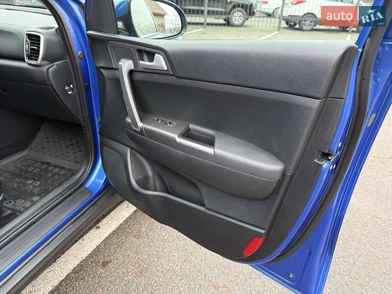 Внедорожник / Кроссовер Kia Sportage 2021 в Киеве