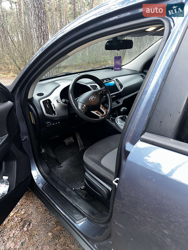 Внедорожник / Кроссовер Kia Sportage 2016 в Коростышеве