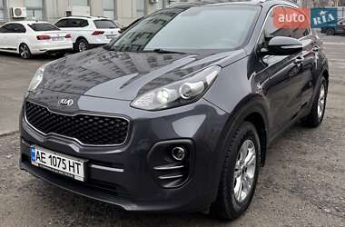 Позашляховик / Кросовер Kia Sportage 2016 в Дніпрі
