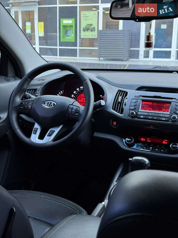 Внедорожник / Кроссовер Kia Sportage 2011 в Одессе