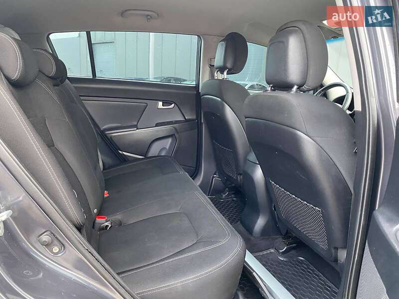Внедорожник / Кроссовер Kia Sportage 2010 в Львове фото 7 Внедорожник / Кроссовер Kia Sportage 2010 в Львове
