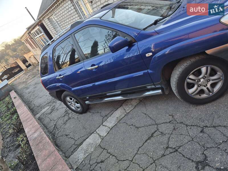 Внедорожник / Кроссовер Kia Sportage 2006 в Умани