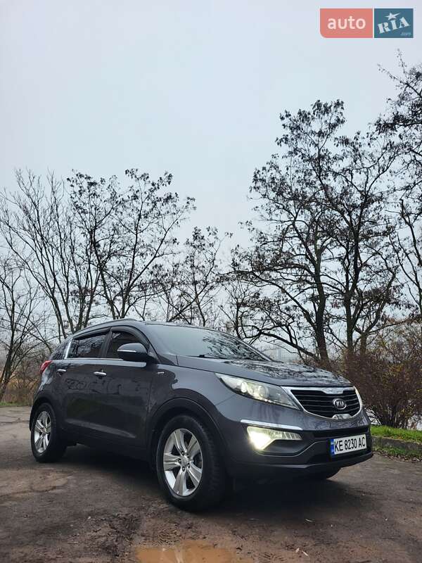 Внедорожник / Кроссовер Kia Sportage 2011 в Кривом Роге