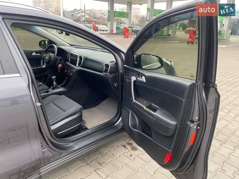 Внедорожник / Кроссовер Kia Sportage 2017 в Виннице фото 9 Внедорожник / Кроссовер Kia Sportage 2017 в Виннице