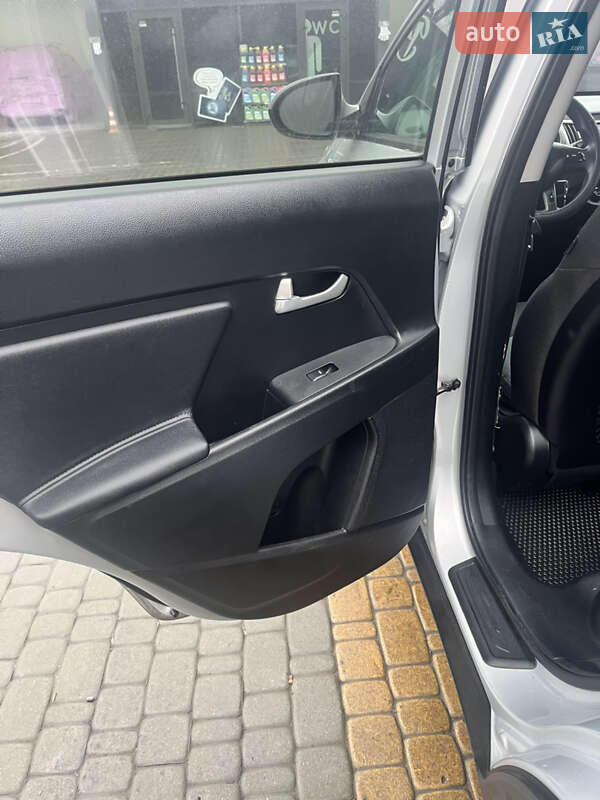 Внедорожник / Кроссовер Kia Sportage 2014 в Харькове фото 17 Внедорожник / Кроссовер Kia Sportage 2014 в Харькове