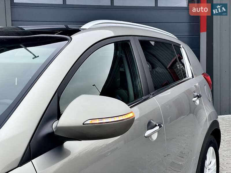 Внедорожник / Кроссовер Kia Sportage 2011 в Ковеле