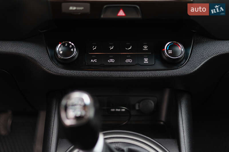 Внедорожник / Кроссовер Kia Sportage 2013 в Львове