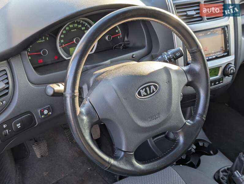 Внедорожник / Кроссовер Kia Sportage 2008 в Ровно