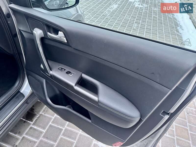 Внедорожник / Кроссовер Kia Sportage 2020 в Одессе