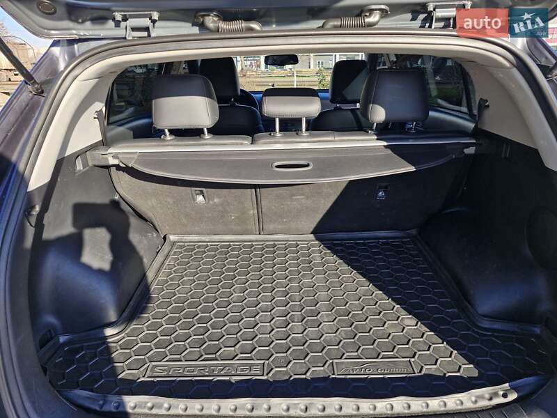 Внедорожник / Кроссовер Kia Sportage 2016 в Кривом Роге фото 24 Внедорожник / Кроссовер Kia Sportage 2016 в Кривом Роге