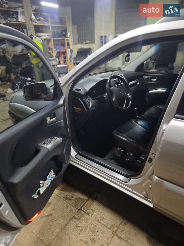 Внедорожник / Кроссовер Kia Sportage 2004 в Львове