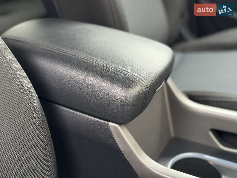 Внедорожник / Кроссовер Kia Sportage 2013 в Сарнах