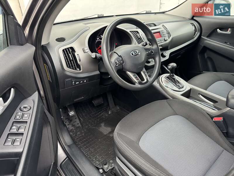 Внедорожник / Кроссовер Kia Sportage 2013 в Сарнах