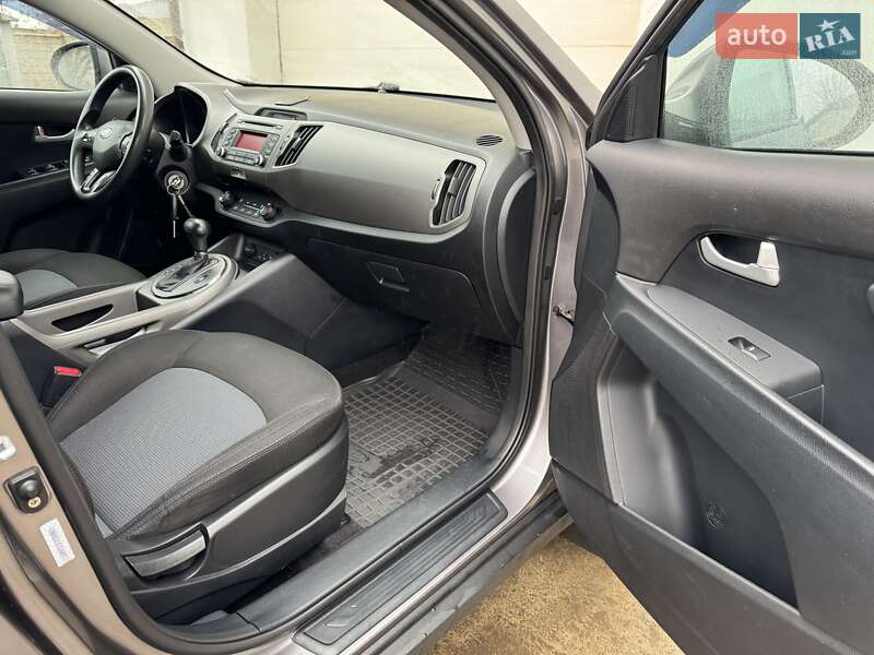 Внедорожник / Кроссовер Kia Sportage 2013 в Сарнах