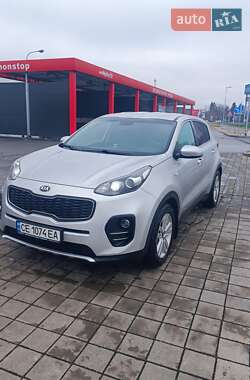 Позашляховик / Кросовер Kia Sportage 2016 в Чернівцях