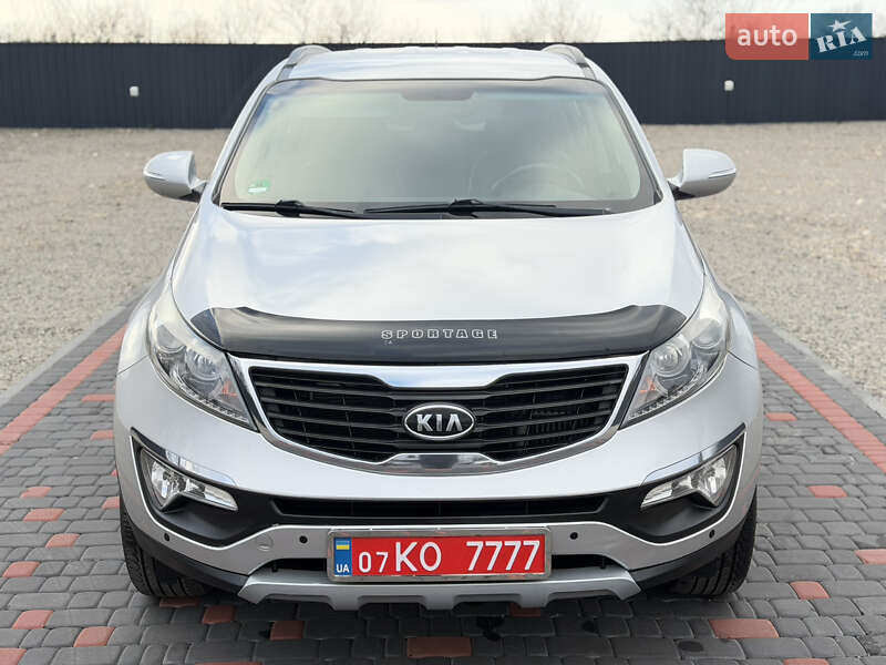 Внедорожник / Кроссовер Kia Sportage 2012 в Берегово