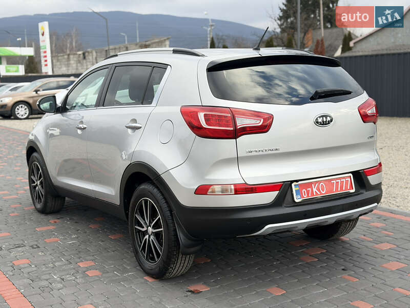 Внедорожник / Кроссовер Kia Sportage 2012 в Берегово