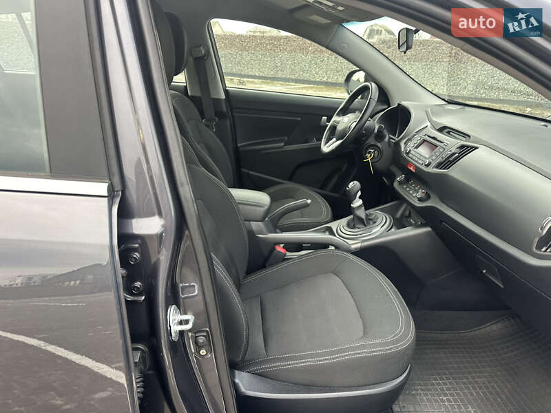 Позашляховик / Кросовер Kia Sportage 2010 в Житомирі