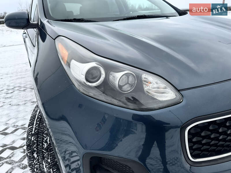 Внедорожник / Кроссовер Kia Sportage 2016 в Львове