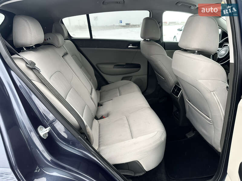 Внедорожник / Кроссовер Kia Sportage 2016 в Львове