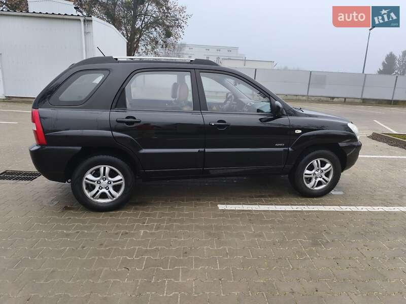 Внедорожник / Кроссовер Kia Sportage 2006 в Соснице