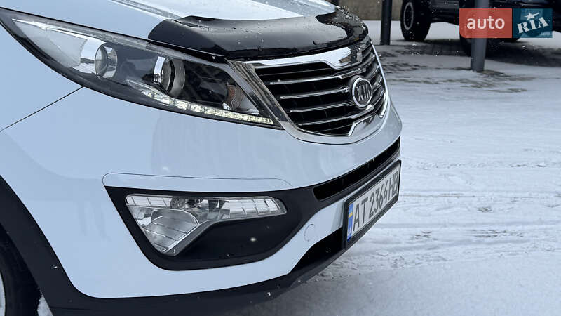 Внедорожник / Кроссовер Kia Sportage 2011 в Ивано-Франковске