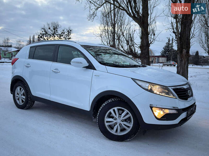 Внедорожник / Кроссовер Kia Sportage 2012 в Киеве