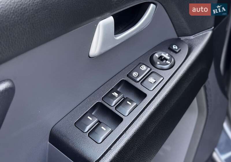 Позашляховик / Кросовер Kia Sportage 2014 в Вінниці