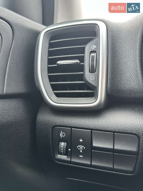 Внедорожник / Кроссовер Kia Sportage 2021 в Ужгороде