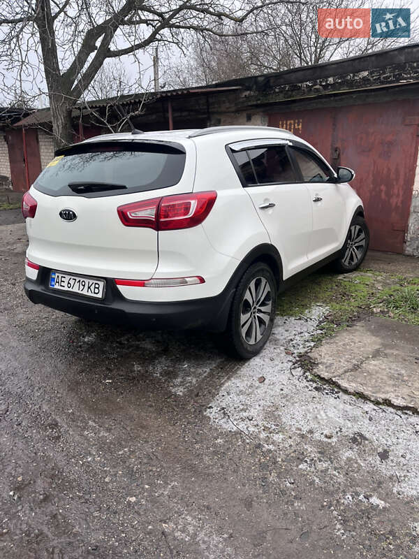 Внедорожник / Кроссовер Kia Sportage 2011 в Кривом Роге