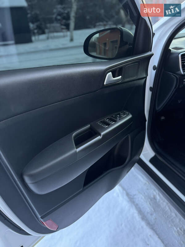 Позашляховик / Кросовер Kia Sportage 2021 в Харкові