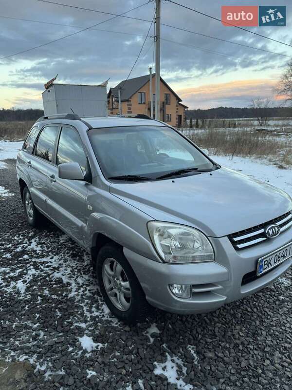 Внедорожник / Кроссовер Kia Sportage 2007 в Вараше