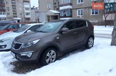 Внедорожник / Кроссовер Kia Sportage 2011 в Долине